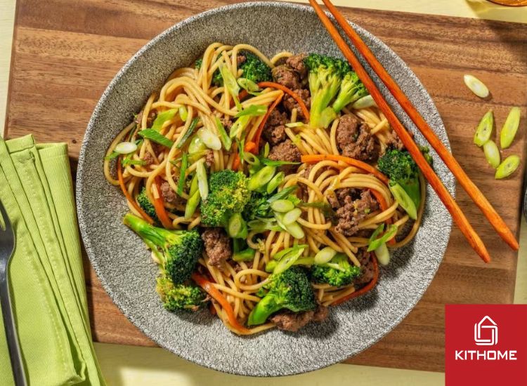 2 cách làm nước sốt mì trộn ăn cực dính bằng chảo sâu lòng có nắp đậy