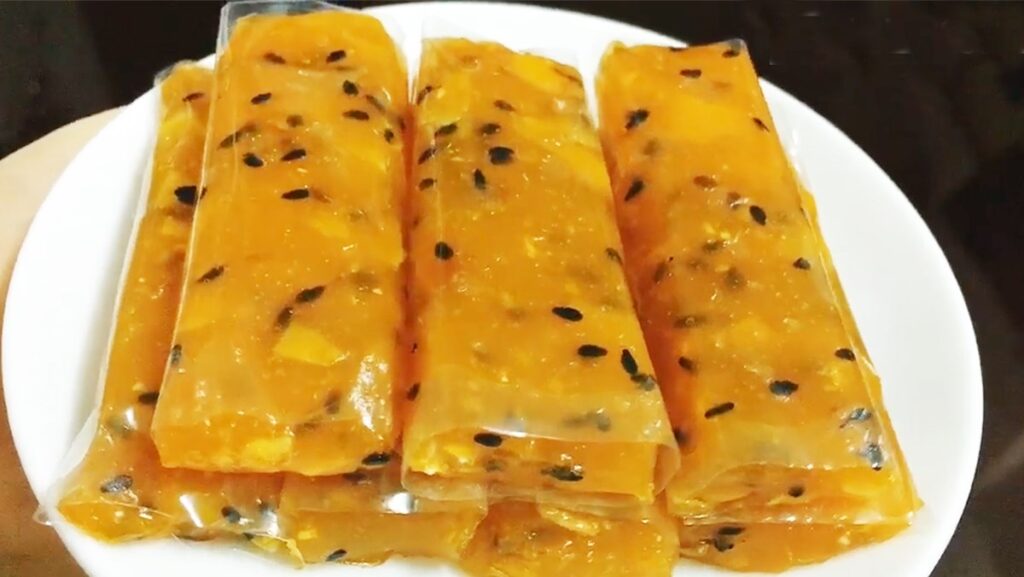 3 cách làm mứt bí đỏ dẻo ngọt thơm ngon đãi khách