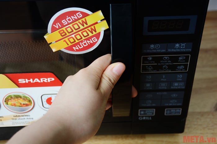 Lò vi sóng điện tử có nướng Sharp R-G273VN-B (20 lít)