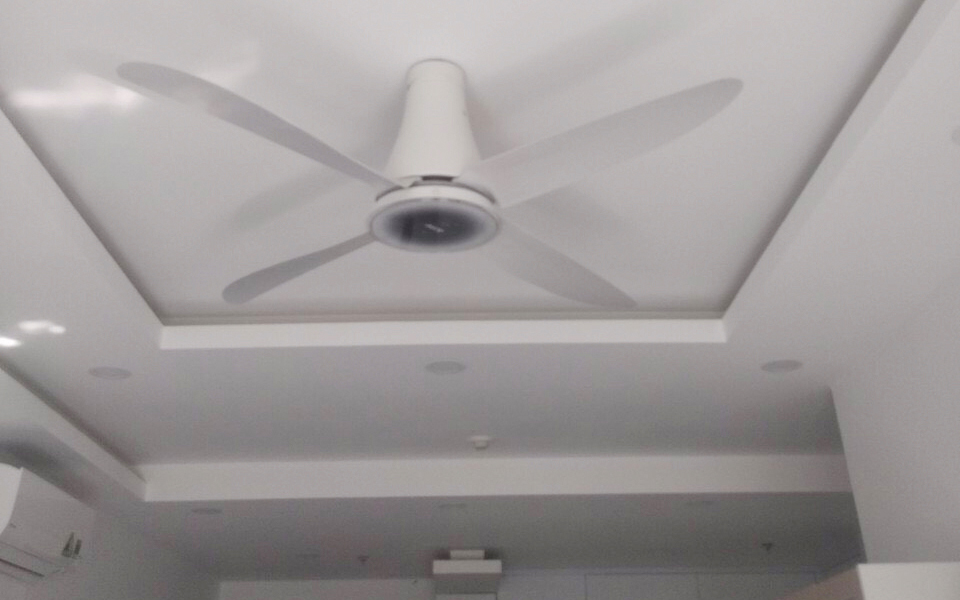 Quạt Trần Mitsubishi 4 Cánh C56-RA4 – Lựa Chọn Hoàn Hảo Cho Mùa Hè Nóng Bức