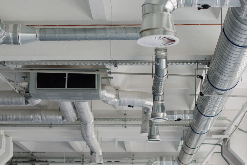 Review điều hòa nối ống gió Mitsubishi FDUM125VH/FDC125VNP-W – Ưu điểm vượt trội của dòng ống gió Inverter hiện đại