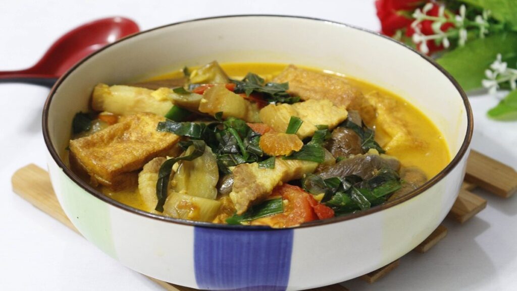 3 cách nấu canh cà tím thơm ngon dễ làm cho bữa cơm gia đình