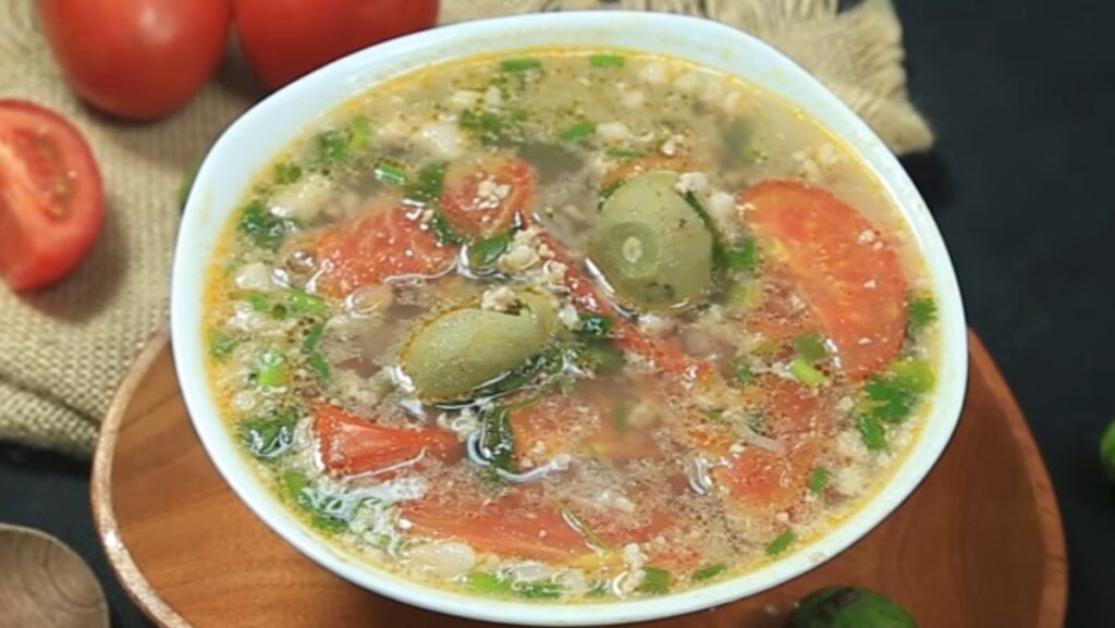 3 cách nấu canh chua thịt băm sấu và dọc mùng thanh nhiệt ngon miệng