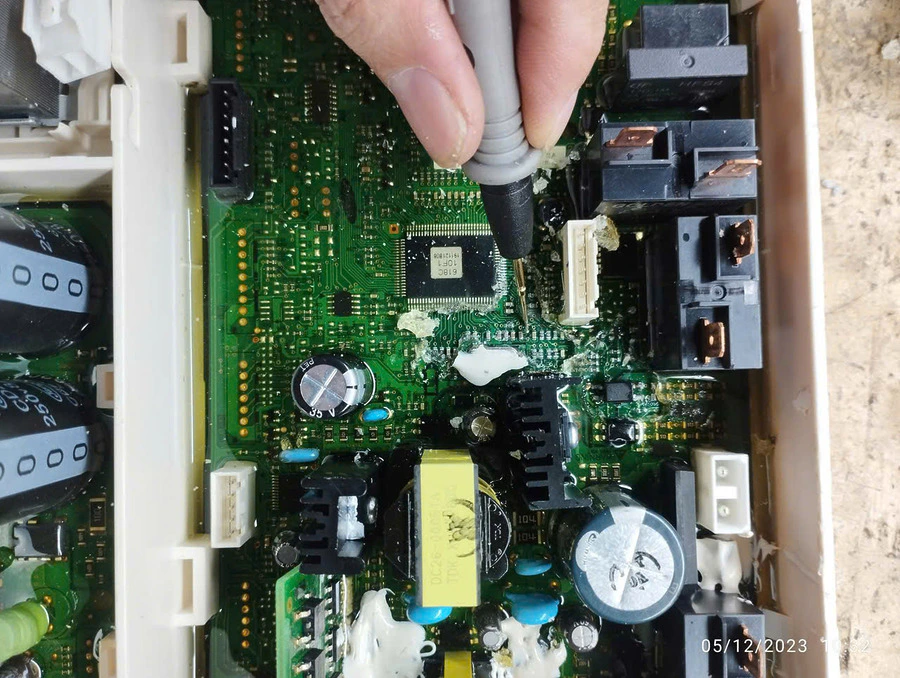 Cách Sửa Bo Mạch Máy Giặt Hiệu Quả Và Những Lưu Ý Quan Trọng 2025