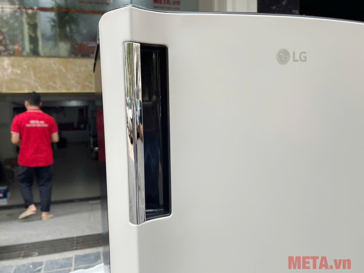 Tủ đông đứng LG 165 lít 1 cửa LOF16BGM