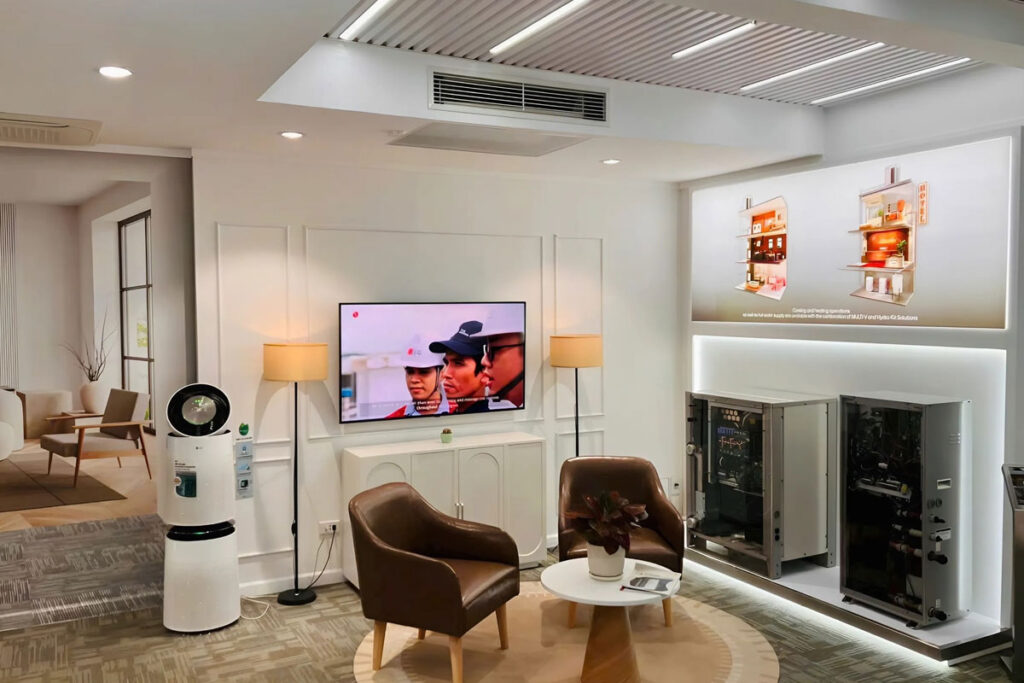 Tận hưởng không gian mát lạnh, yên tĩnh với điều hòa âm trần nối ống gió LG Inverter ZBNQ09GL1A0/ZUAA1